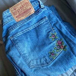 Lucky brand skinny denim size 4/27